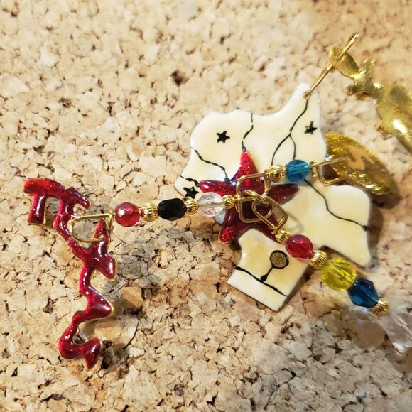 Lunch at the Ritz - Texas Tea Lonestar Earrings - Vintage - Picture 5 of 13